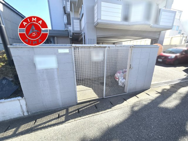三愛シティライフ周船寺マリンビューのその他共用部分|敷地内には、ゴミ出しが可能な専用ゴミ置き場を完備。