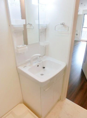 東京都葛飾区亀有　エスパーダ亀有の独立洗面台