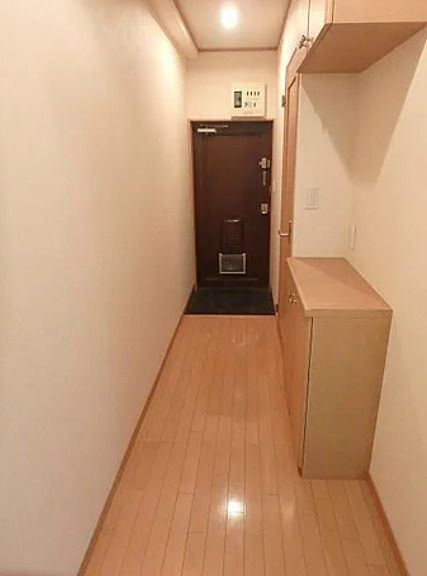 重原マンションの玄関