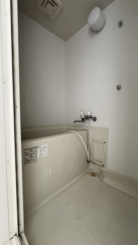 ラヴィータ箱崎の浴室
