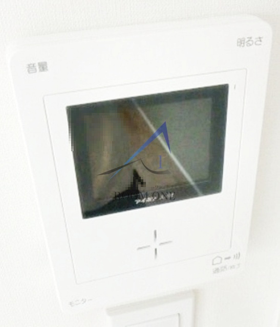 グランエッグス中野方南町のセキュリティ|モニター付きインターホンです。