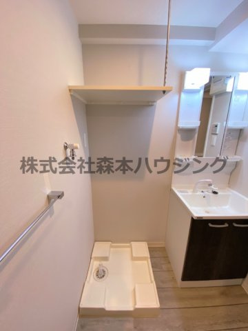 【設備】 | 　サンフレンドソラーナ | ※同タイプ別室の写真を使用しています。
　設備内容や色調など相違がある場合は実際のお部屋の現状優先となります。