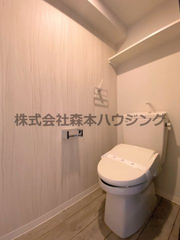 【トイレ】 | 　サンフレンドソラーナ | ※同タイプ別室の写真を使用しています。
　設備内容や色調など相違がある場合は実際のお部屋の現状優先となります。