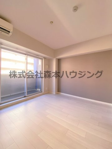 【洋室】 | 　サンフレンドソラーナ | 明るい洋室です