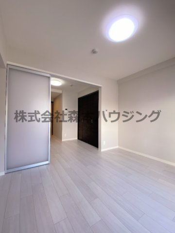 【洋室】 | 　サンフレンドソラーナ | ※同タイプ別室の写真を使用しています。
　設備内容や色調など相違がある場合は実際のお部屋の現状優先となります。