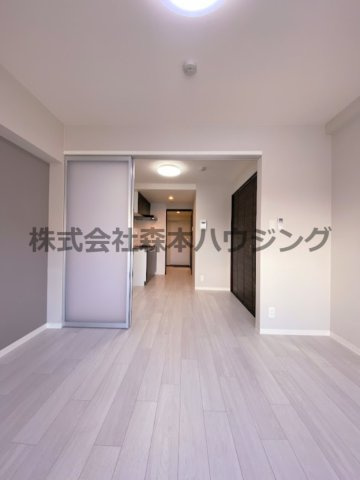【洋室】 | 　サンフレンドソラーナ | ※同タイプ別室の写真を使用しています。
　設備内容や色調など相違がある場合は実際のお部屋の現状優先となります。