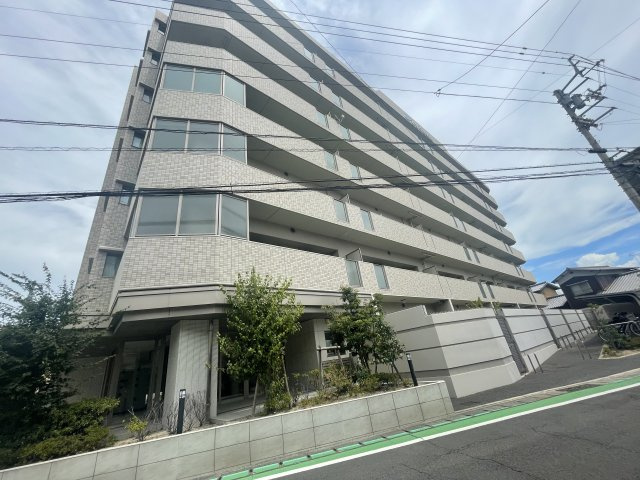 アルファスマート丸亀城西の外観