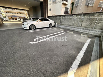 【駐車場】 | プリムローズ アヴェニュー