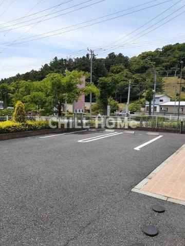 セレーナＣの駐車場|当社、チルホームのHPもご覧ください(^^)/物件情報多数♪