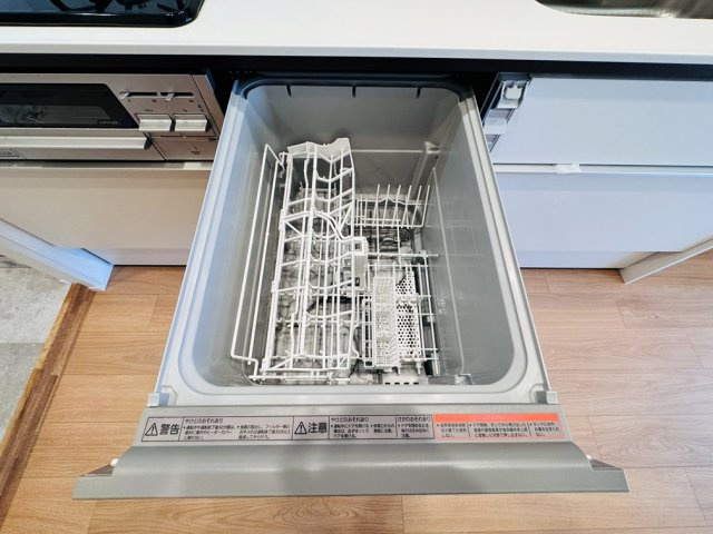 【設備】 | 中村橋シティハウス　（成増店） | 出しっぱなしの食器をなくして、いつも美しく。システムキッチン一体型のビルトイン食洗機。