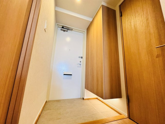【玄関】 | 中村橋シティハウス　（成増店） | 大容量のトールタイプのシューズボックスで玄関もスッキリ