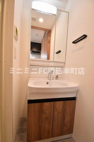 ファーストフィオーレ谷町六丁目フェリシアの洗面所