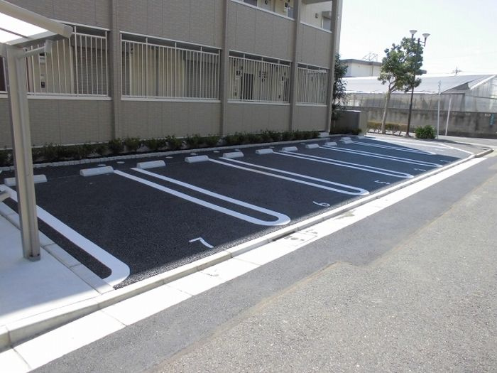graceの駐車場