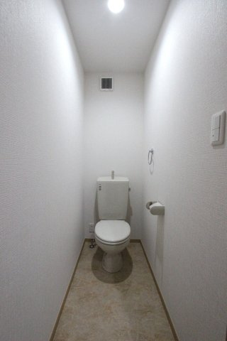 沖村岡２２８連家轟のトイレ|参考写真です。現況優先。
