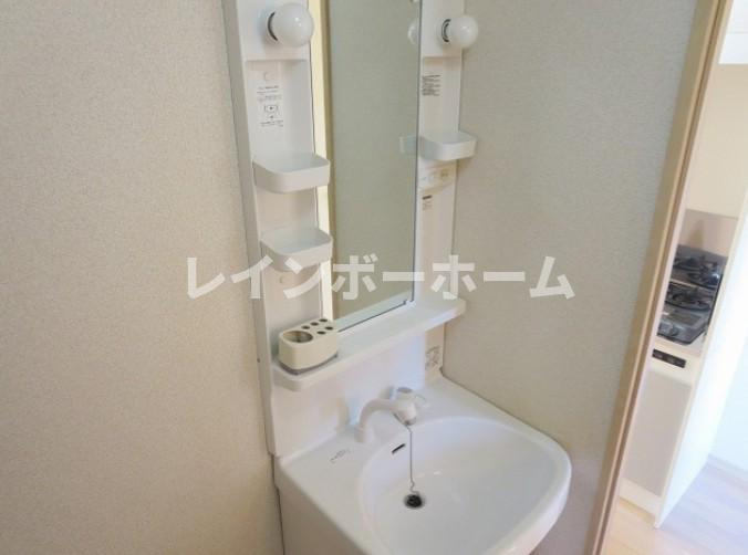 アムール POPO【仲介手数料：50％OFF】対象物件！の洗面所|コンパクトで使いやすい洗面所