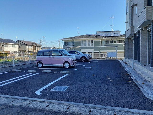 ストロベリー　ヒルズの駐車場