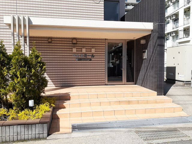 ベル　エミールのエントランス