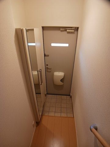 リバージュ厚木Ⅲの玄関