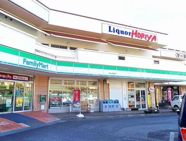 上荻野アパートの周辺|ファミリーマートまで140m