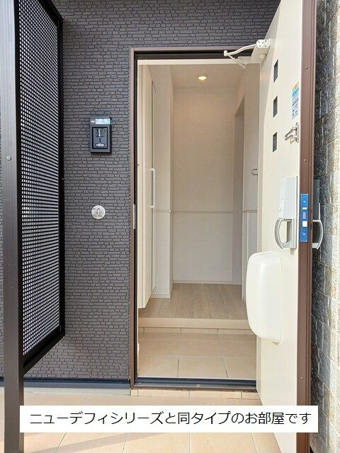 グランヒルズ瀬古の玄関