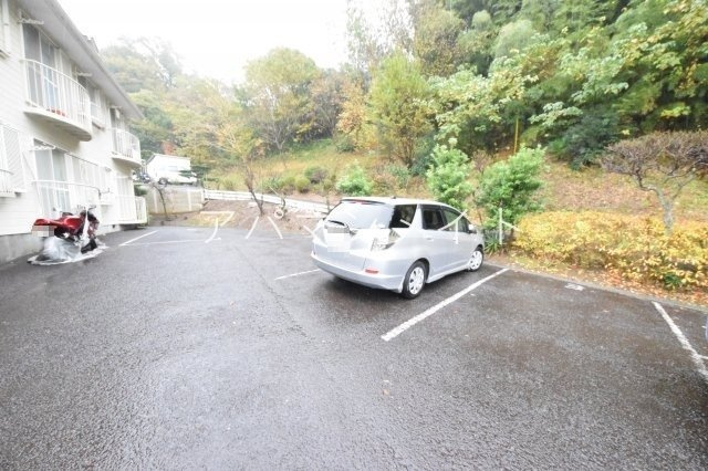 【駐車場】 | グローリーハイツ | 駐車スペースございます ！