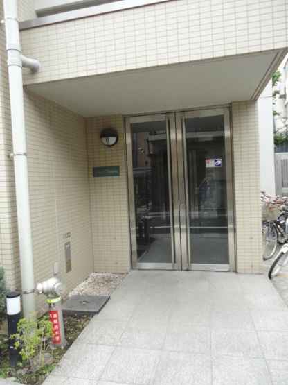 【エントランス】