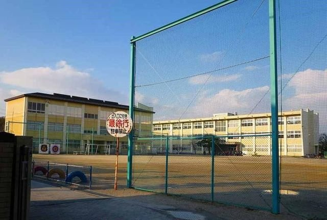 【周辺】 | Ｐｅｔｉｔ　Ａｎｇｅ　Ⅲ | 大矢知興譲小学校まで1200m