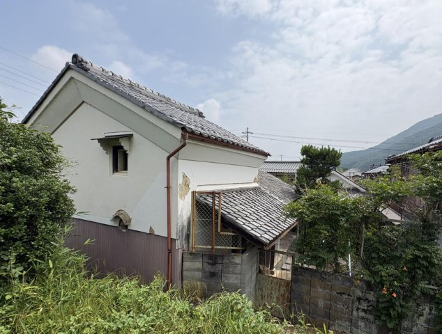 京丹波町須知　蔵のある家の外観|蔵の外観（敷地外（西側）から撮影）