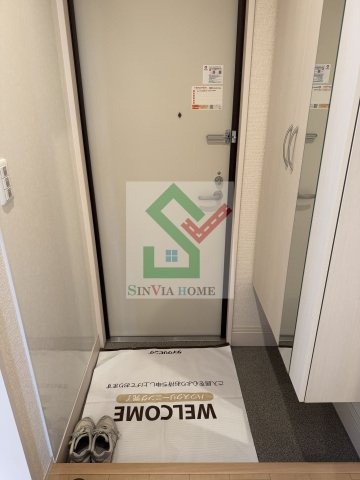 コリーヌオッツの玄関