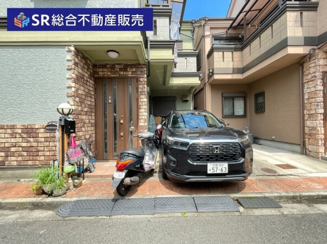 横沼町3丁目中古戸建の玄関|専門知識を持ったスタッフがお客様に合った住宅ローンのご提案を致します☆