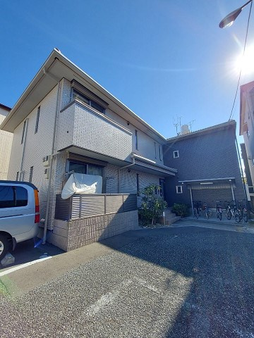 尼崎市南塚口町８丁目のアパートの外観