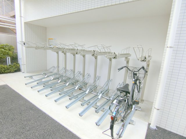 BlancCiel(ブランシエル)東蒲田のその他共用部分|ラック式の駐輪場