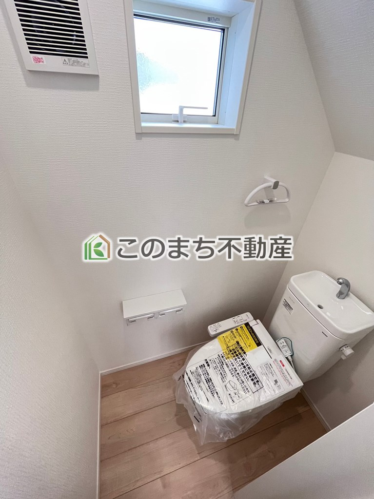 CRADLEGARDEN那須塩原市豊浦南町のトイレ|同社施工物件の写真です。※建具やフローリング、その他仕様が違う場合がございます。