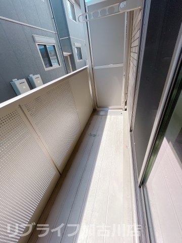 calmeのバルコニー|日当たりも良いバルコニー