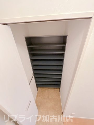 calmeのその他|大きな玄関収納