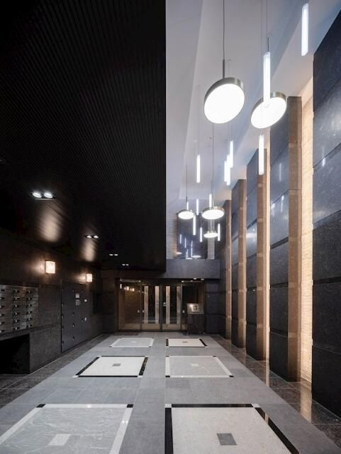 ルーブル川崎貝塚参番館のロビー