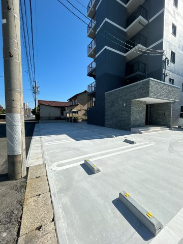 プリミエール海テラスの駐車場
