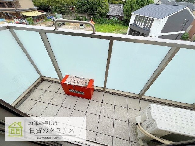clochette arbre（クロシェットアルブル）のバルコニー