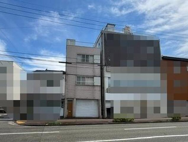 「屋上と車庫がある家」高知市寿町　中古一戸建て