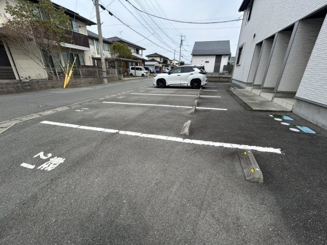 プラン・ソレイユの駐車場|カースペースがあります