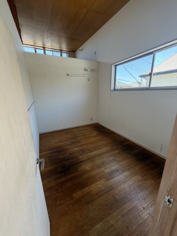 和歌山市手平4丁目・中古戸建・80429の洋室