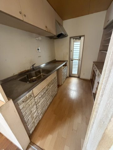 和歌山市手平4丁目・中古戸建・80429のキッチン