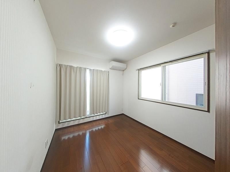 高知市和泉町　中古戸建ての洋室|2F:7.2洋室