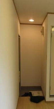 シャトルＳの玄関