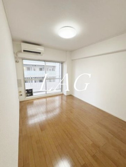 【居間・リビング】 | メガロン大井町 | 洋室のお部屋です。