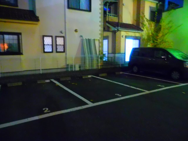 メゾン・フルールの駐車場