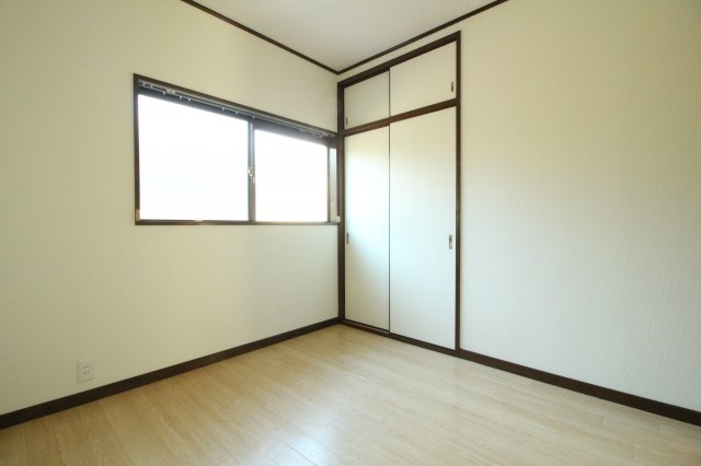 ビラ名谷の寝室
