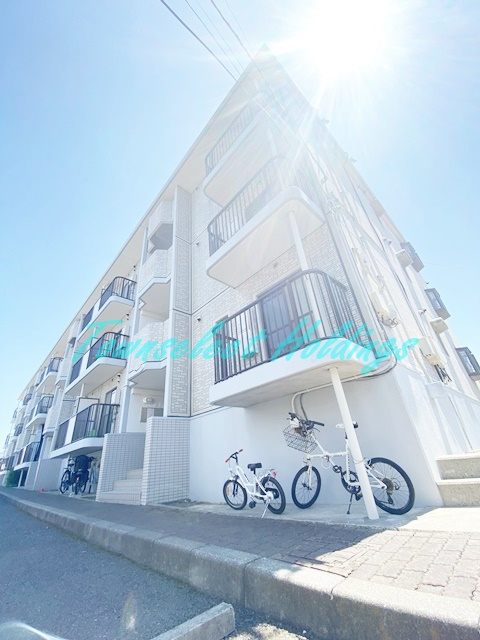 藤沢市本鵠沼２丁目の賃貸マンションの外観