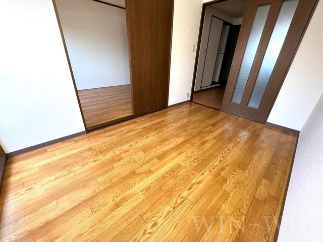 ノーブルタウン新栄の洋室|イメージ（同建物内別部屋の写真です）