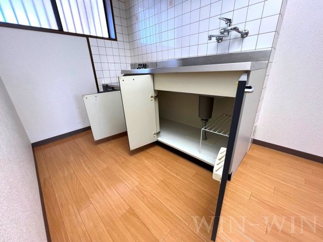 ノーブルタウン新栄のキッチン|イメージ（同建物内別部屋の写真です）